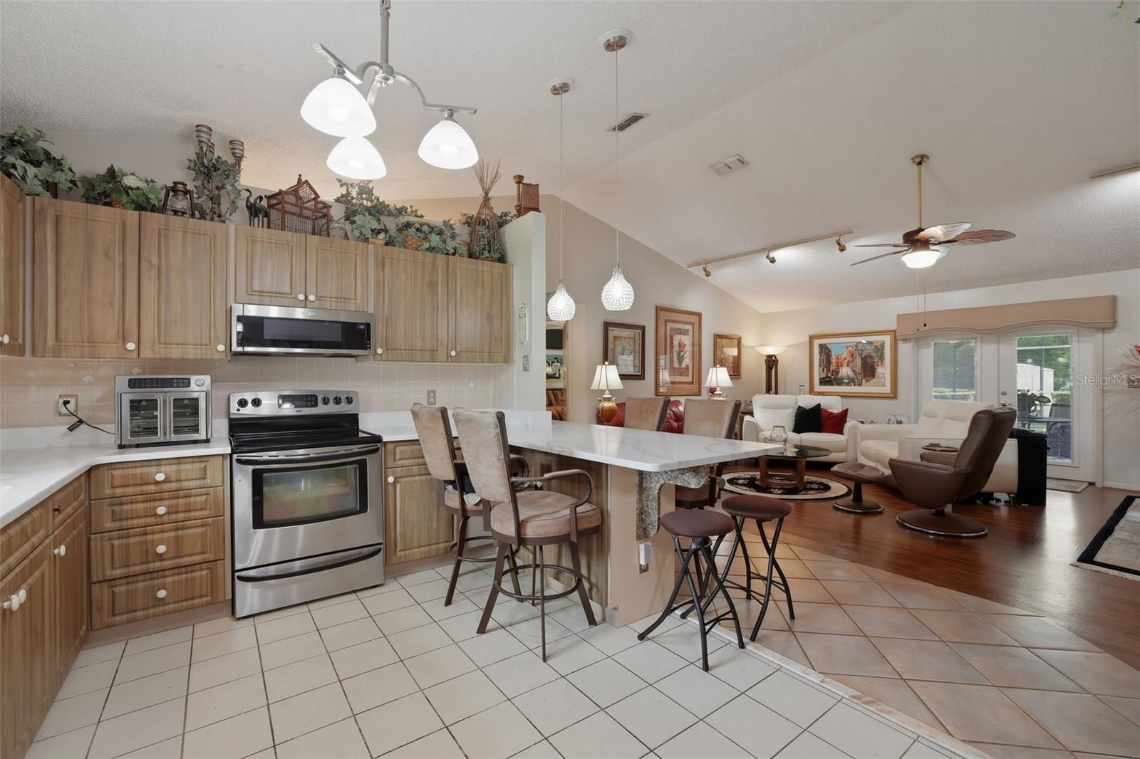 Listing photo id 14 for 2425 Hawk Griffin Road