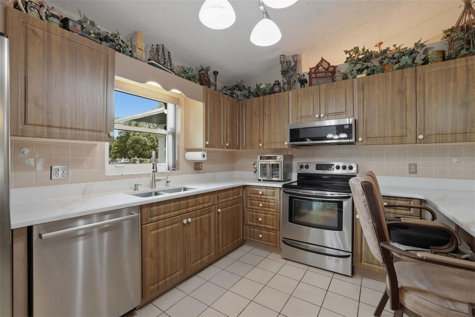 Listing photo id 17 for 2425 Hawk Griffin Road