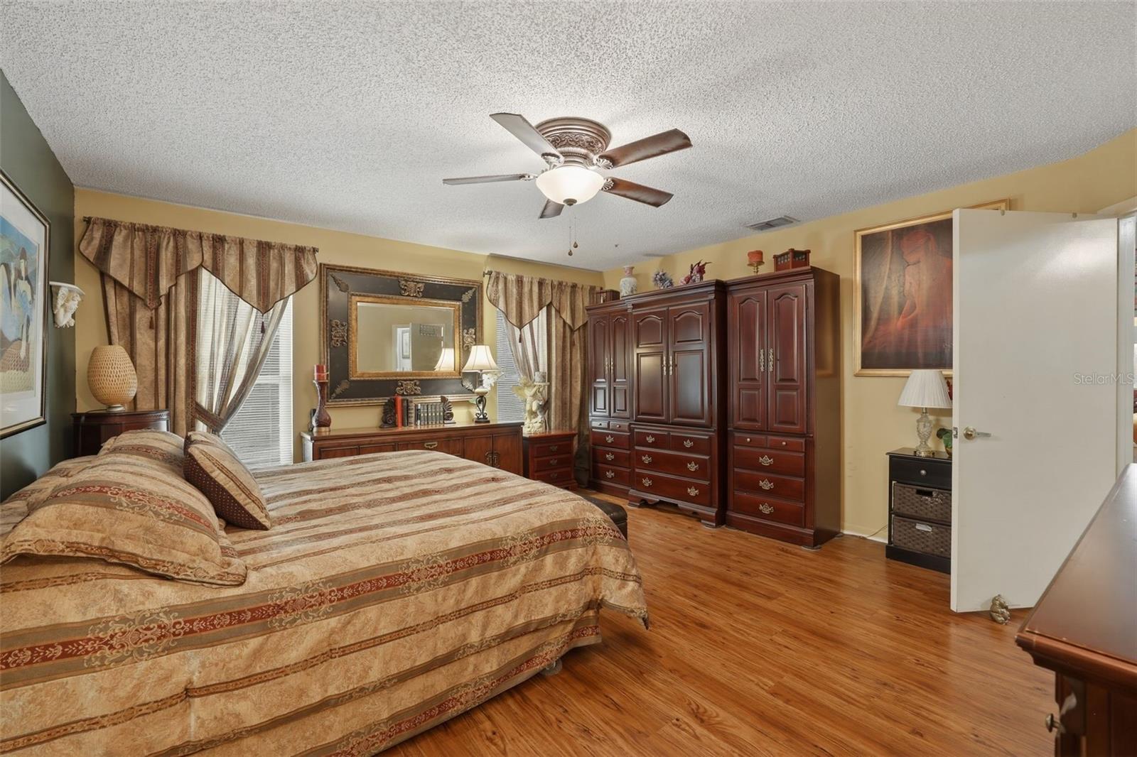 Listing photo id 18 for 2425 Hawk Griffin Road