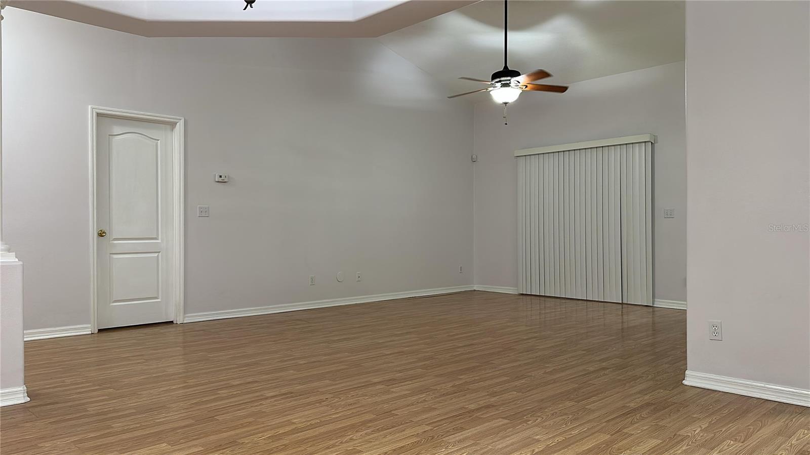 Image 8 of 13 For 534 Lake Sumner Drive