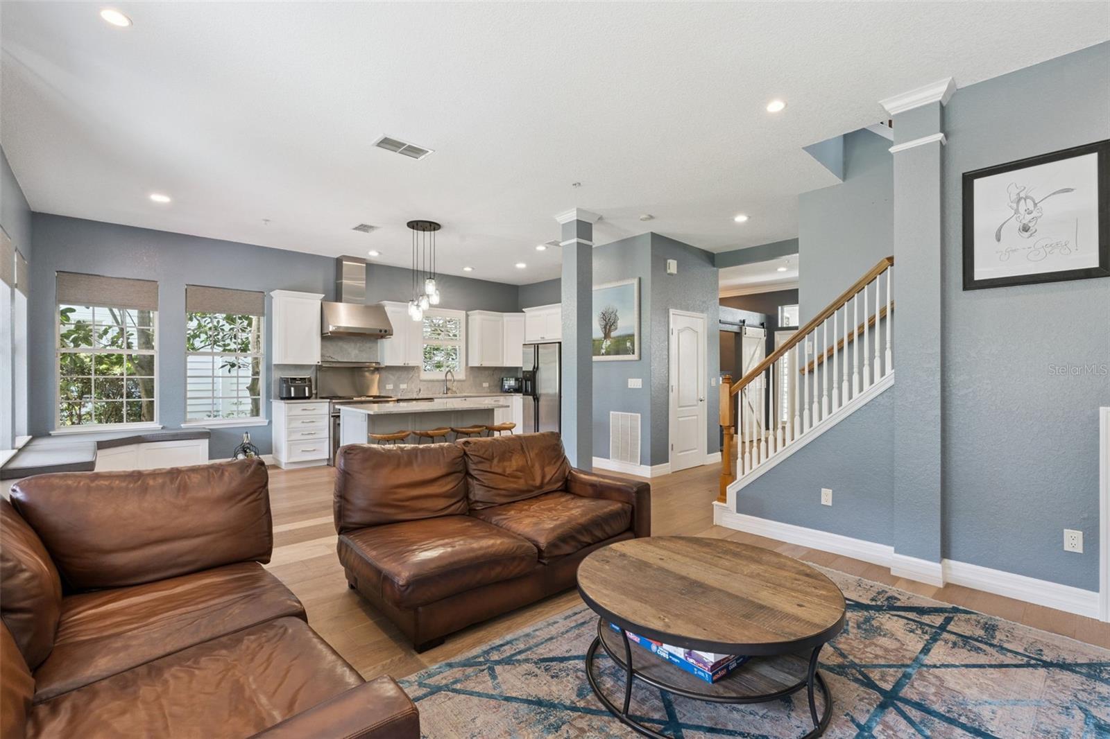 Image 10 of 75 For 925 Hanley Alley