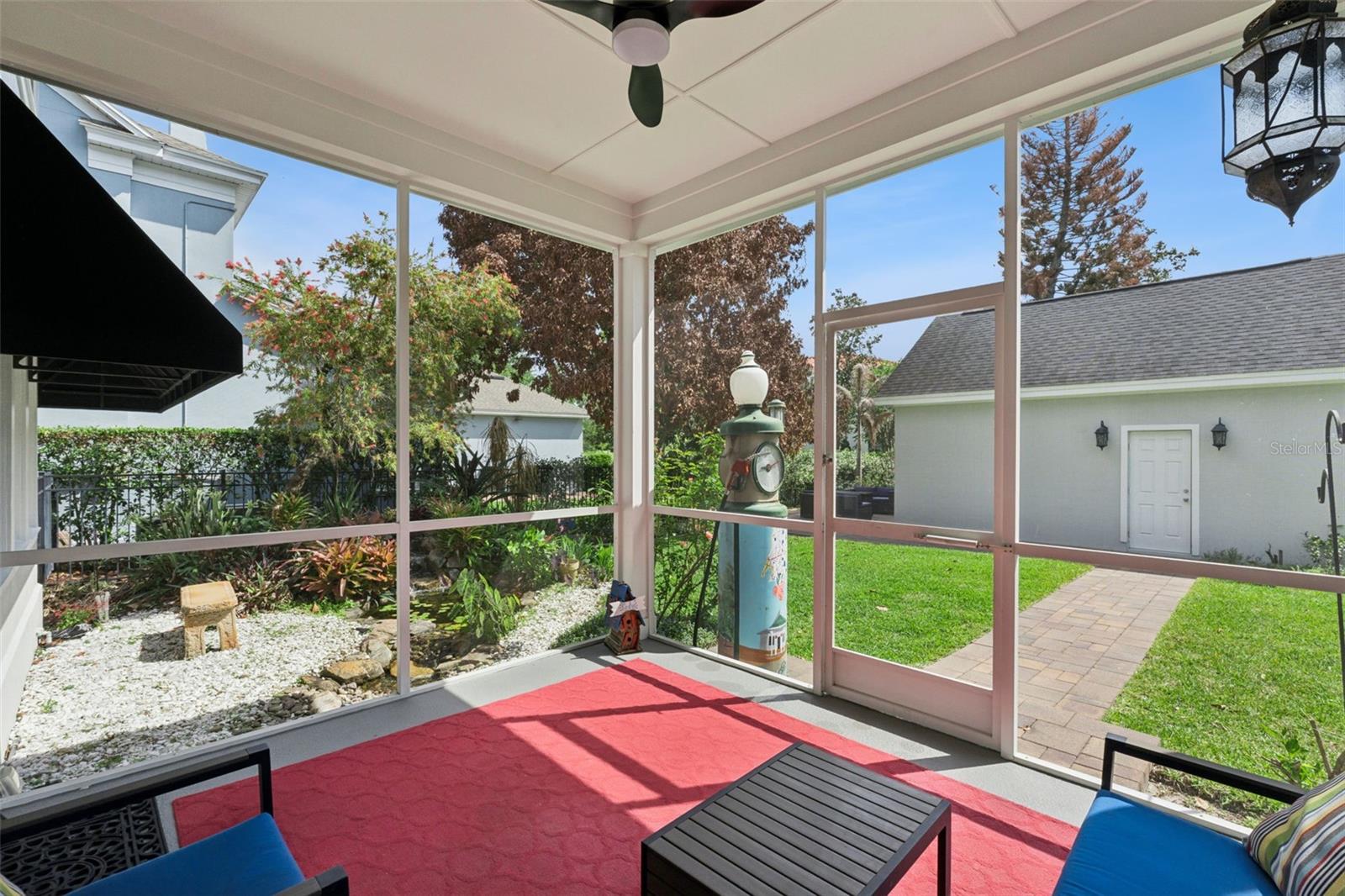 Image 32 of 75 For 925 Hanley Alley