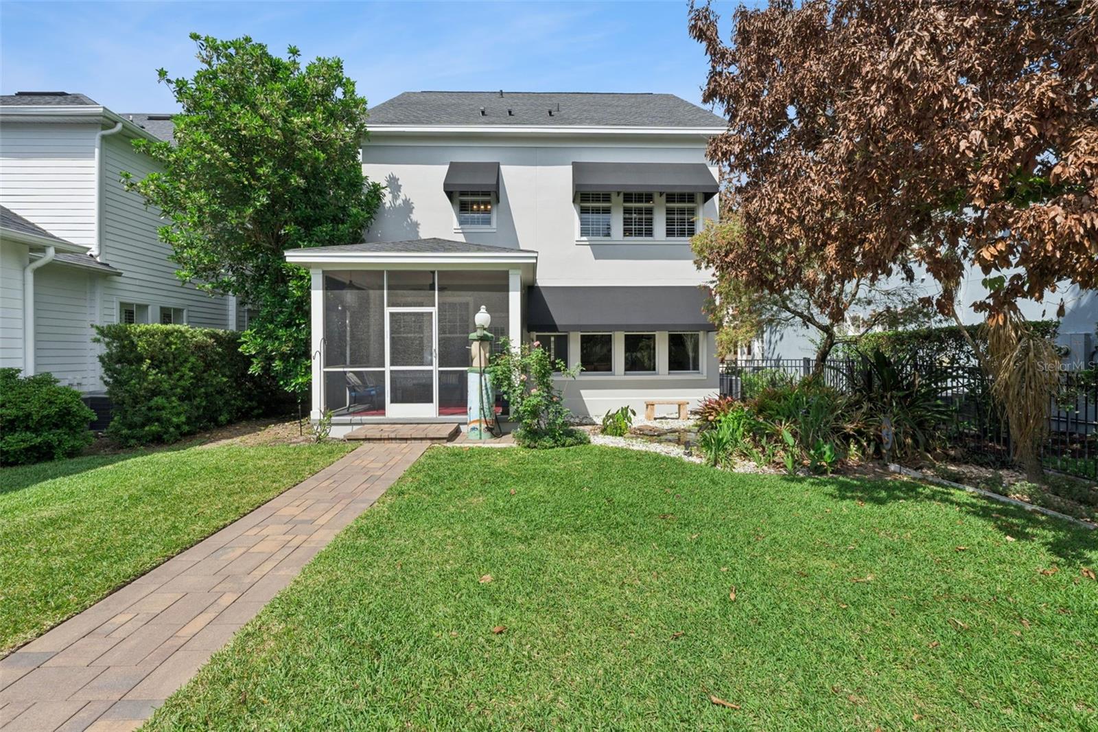 Image 36 of 75 For 925 Hanley Alley