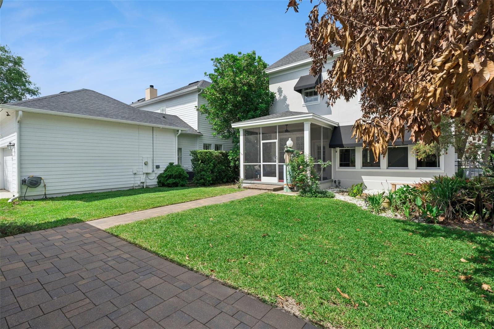 Image 37 of 75 For 925 Hanley Alley