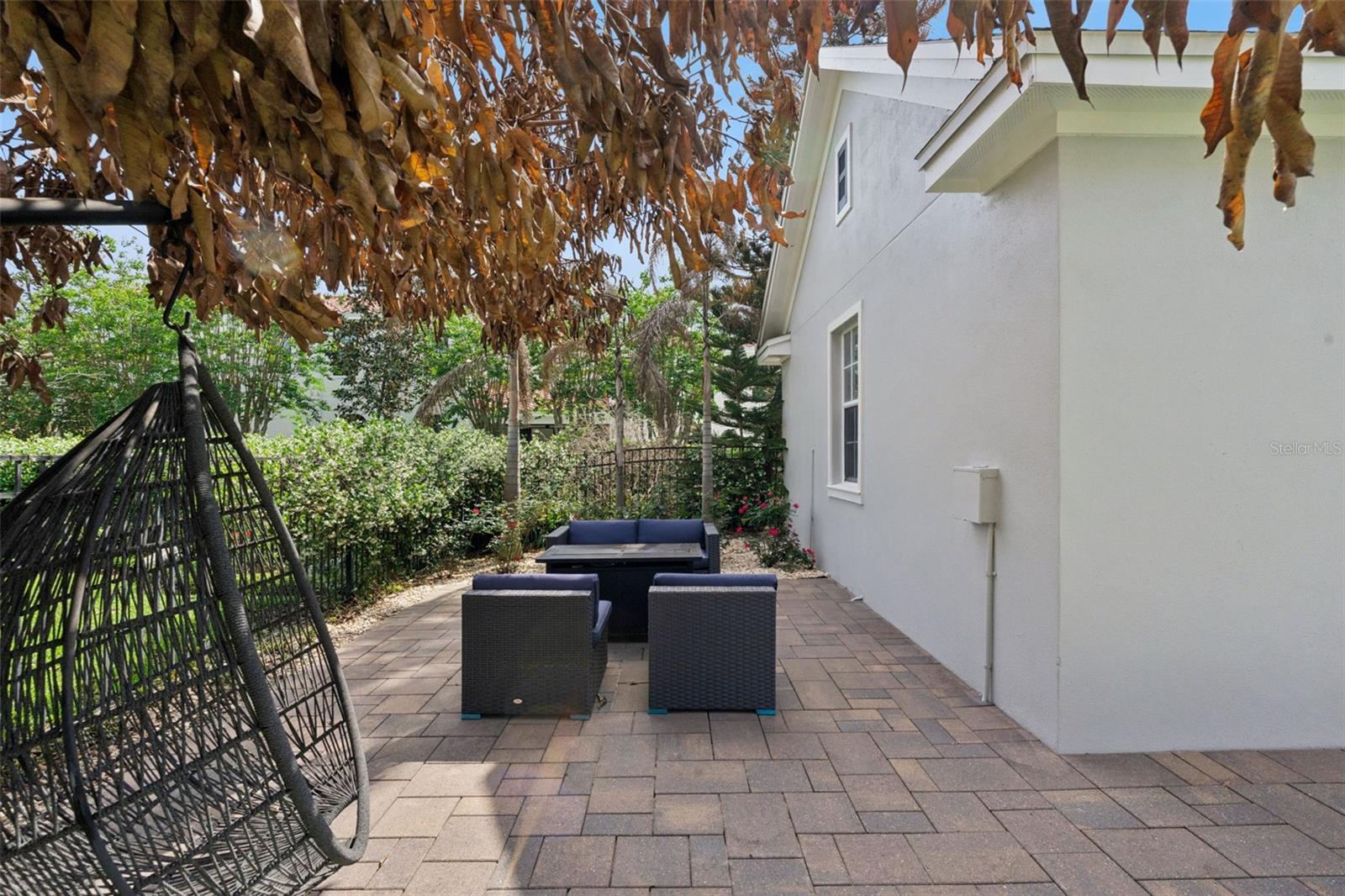 Image 38 of 75 For 925 Hanley Alley