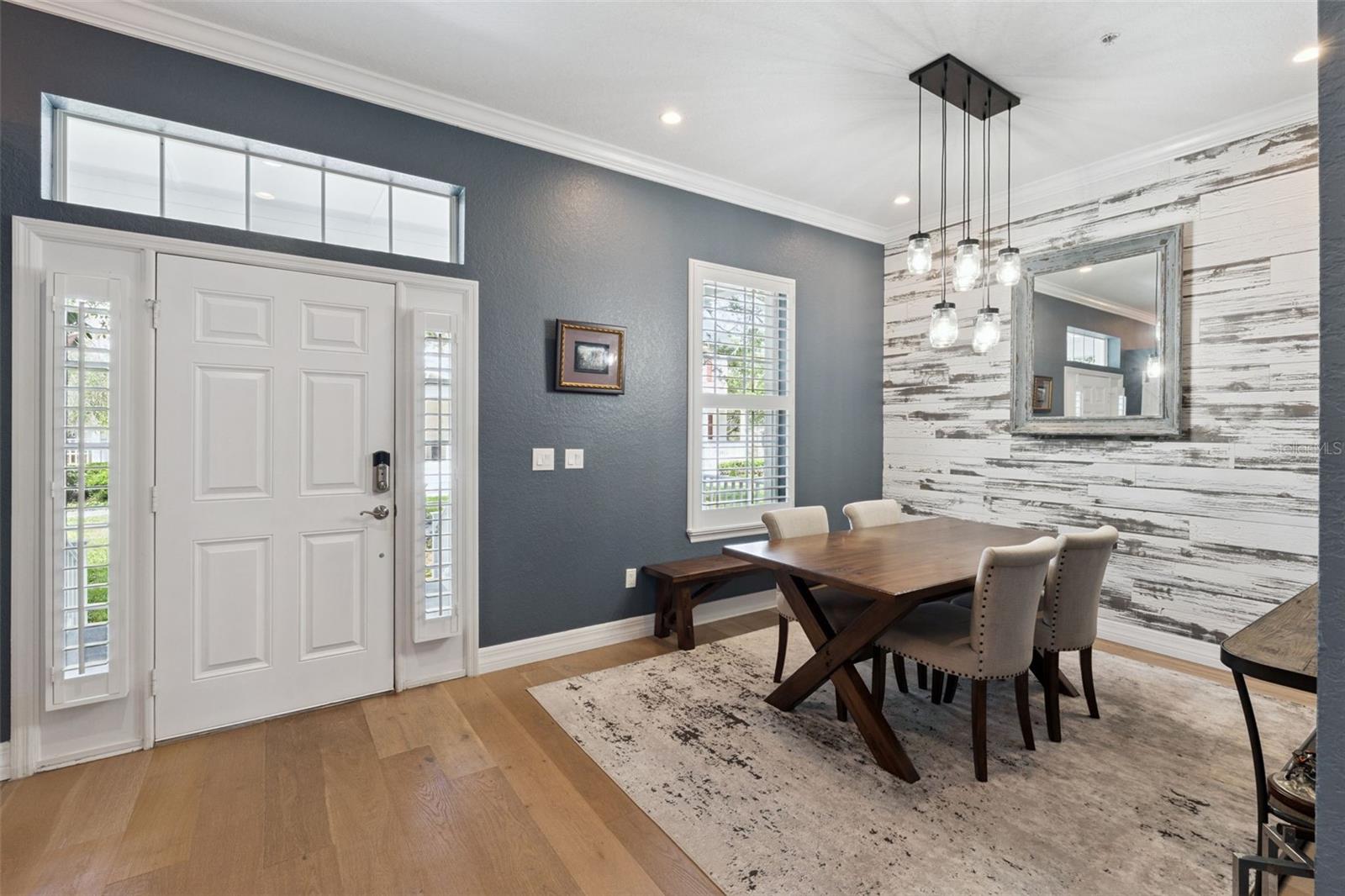 Image 5 of 75 For 925 Hanley Alley