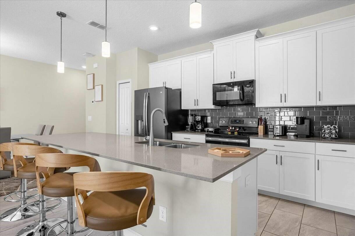 Image 10 of 54 For 4817 Lullaby Lane