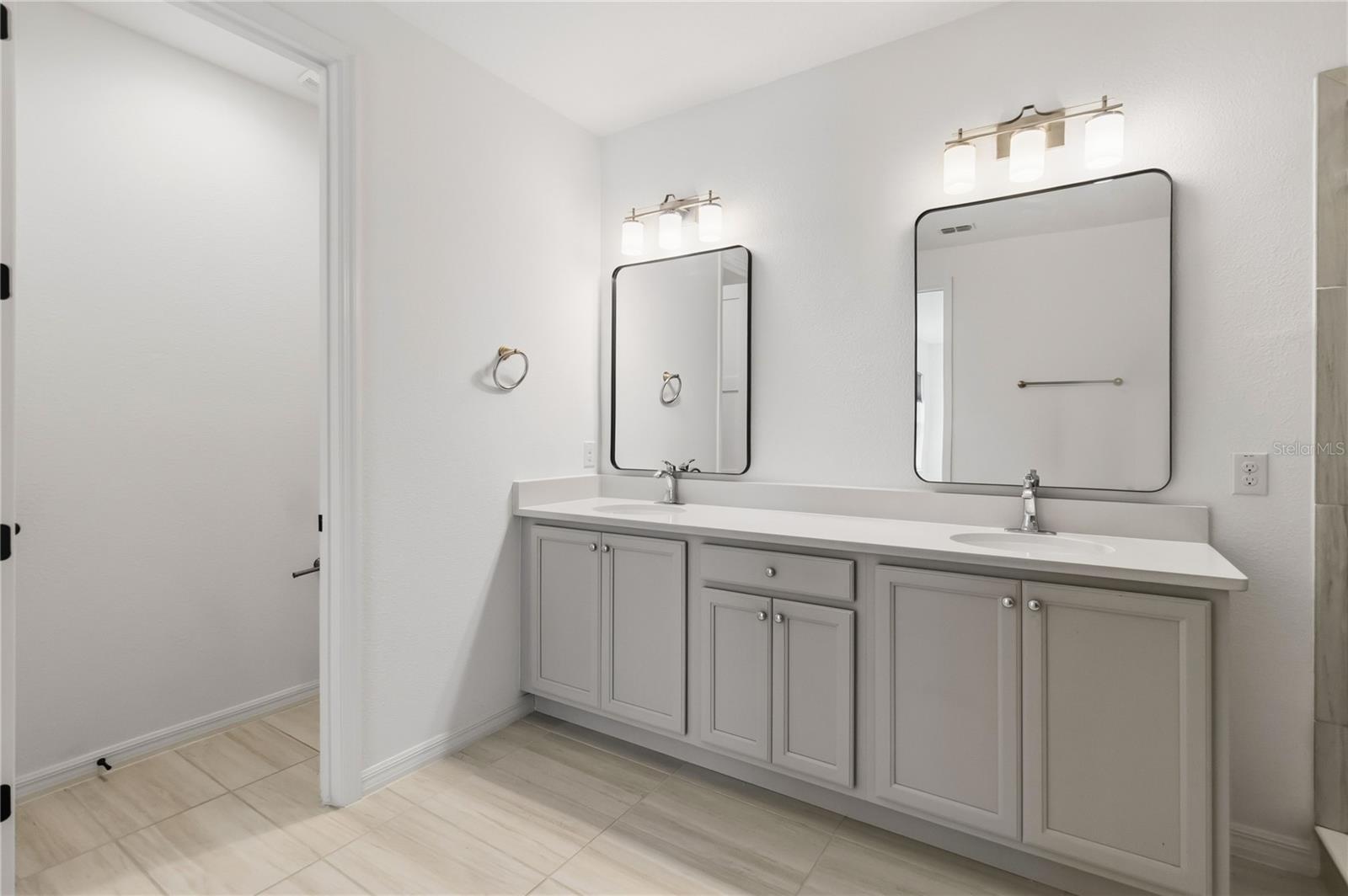 Image 25 of 42 For 8210 Nemours Parkway