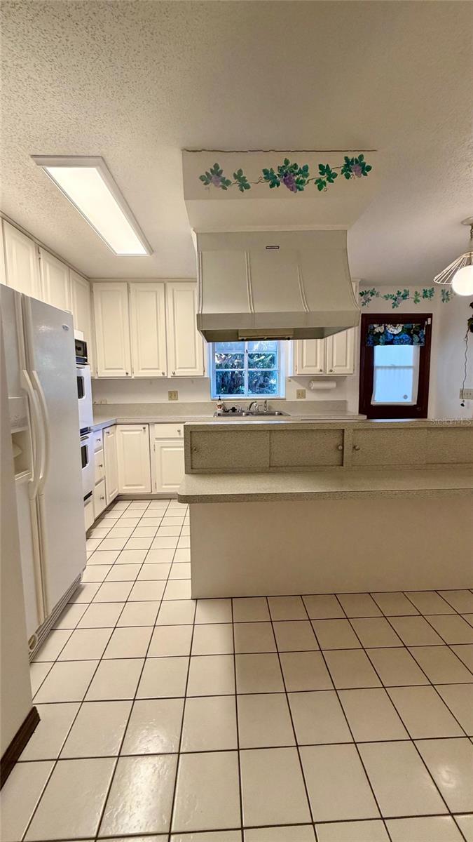 Image 11 of 45 For 104 Lamplighter Road