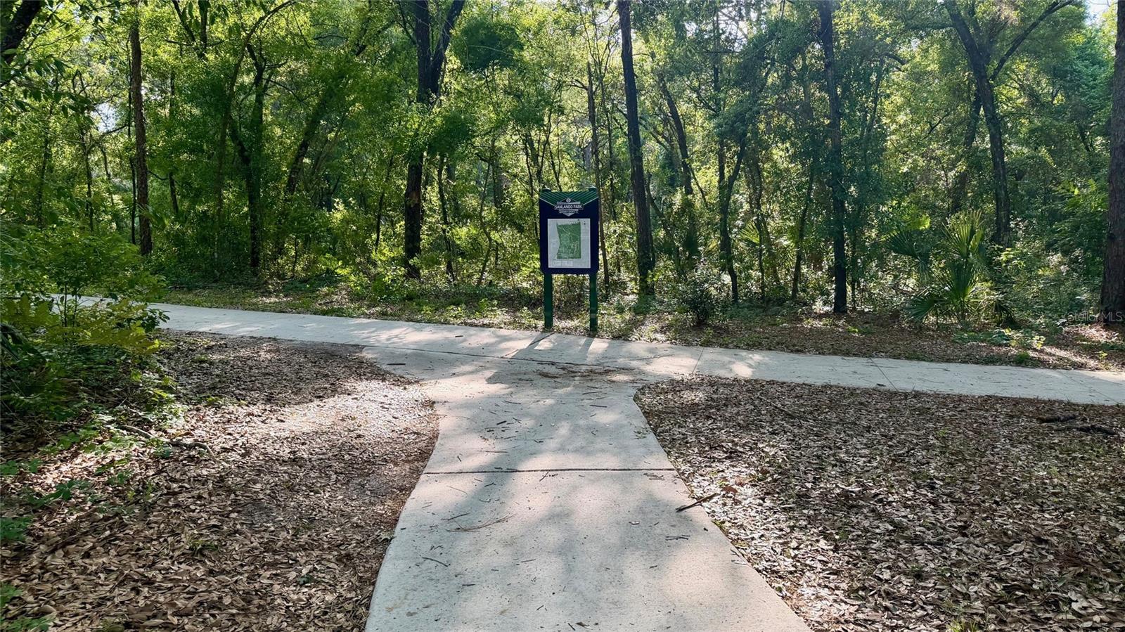 Image 20 of 45 For 104 Lamplighter Road