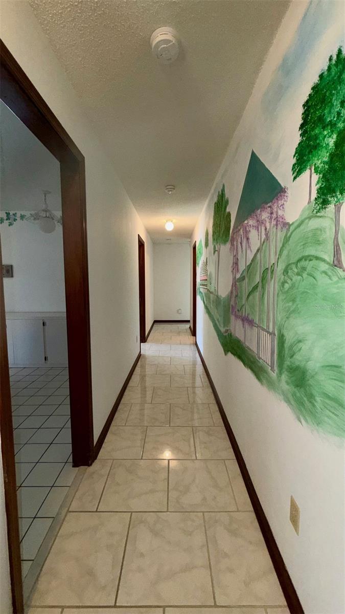 Image 28 of 45 For 104 Lamplighter Road