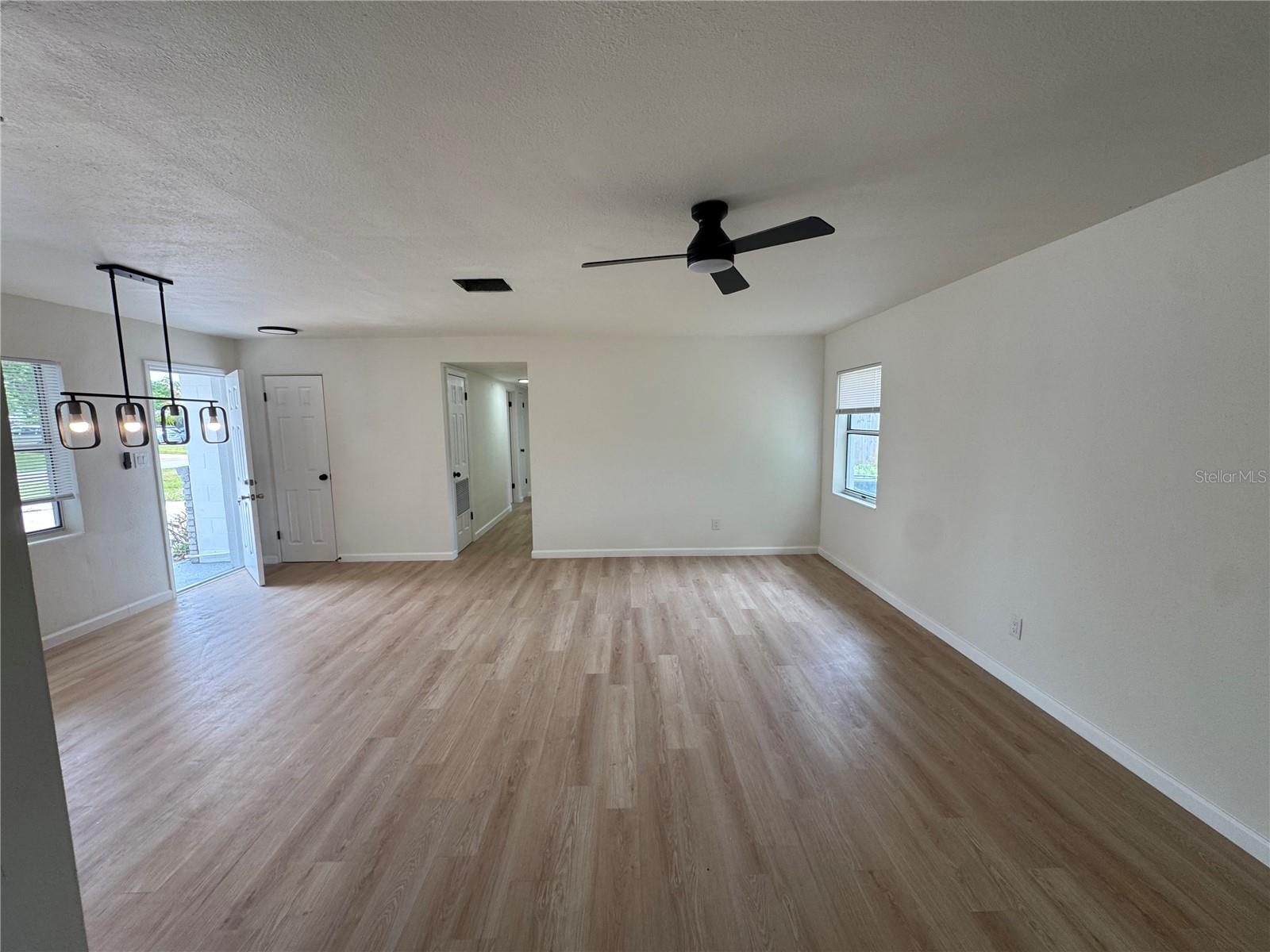 Image 8 of 10 For 1589 Viburnum Lane