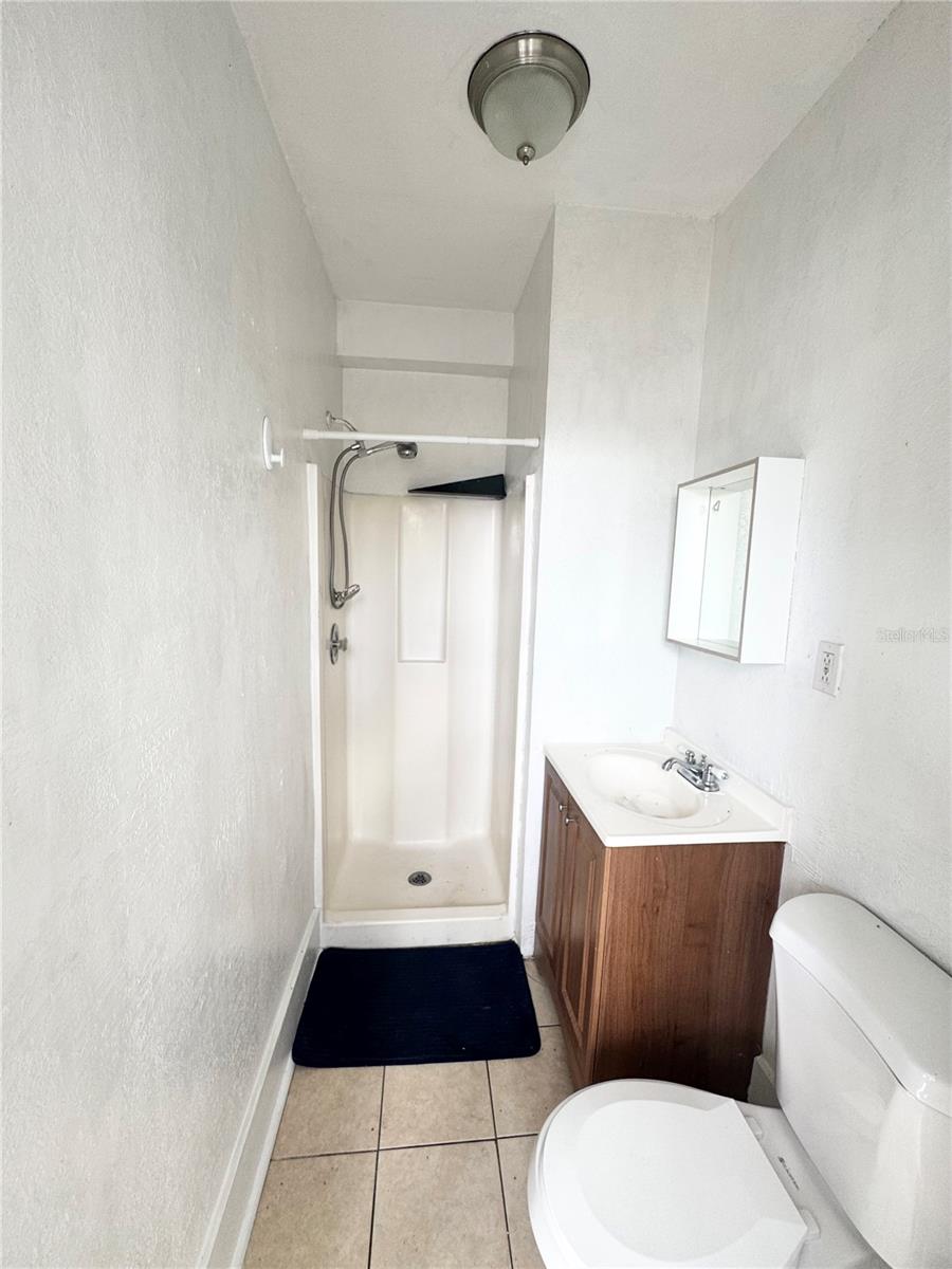 Image 9 of 9 For 704 Cordova Drive 4