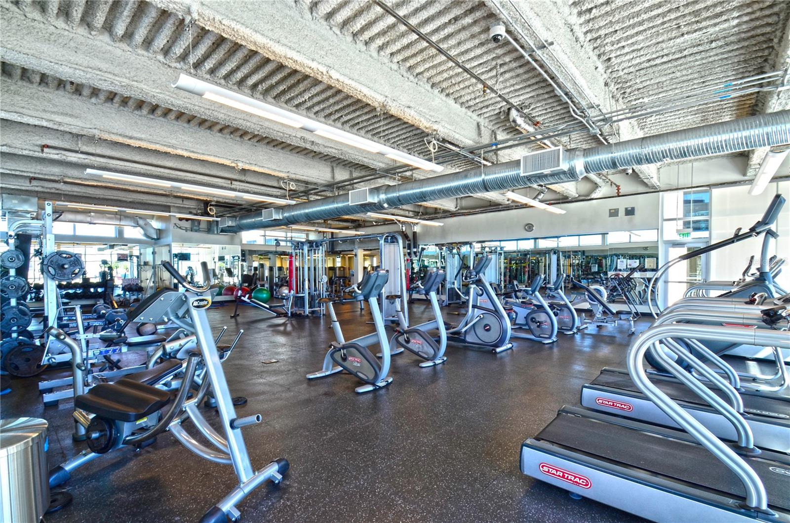 Image 15 of 16 For 150 Robinson Street 601