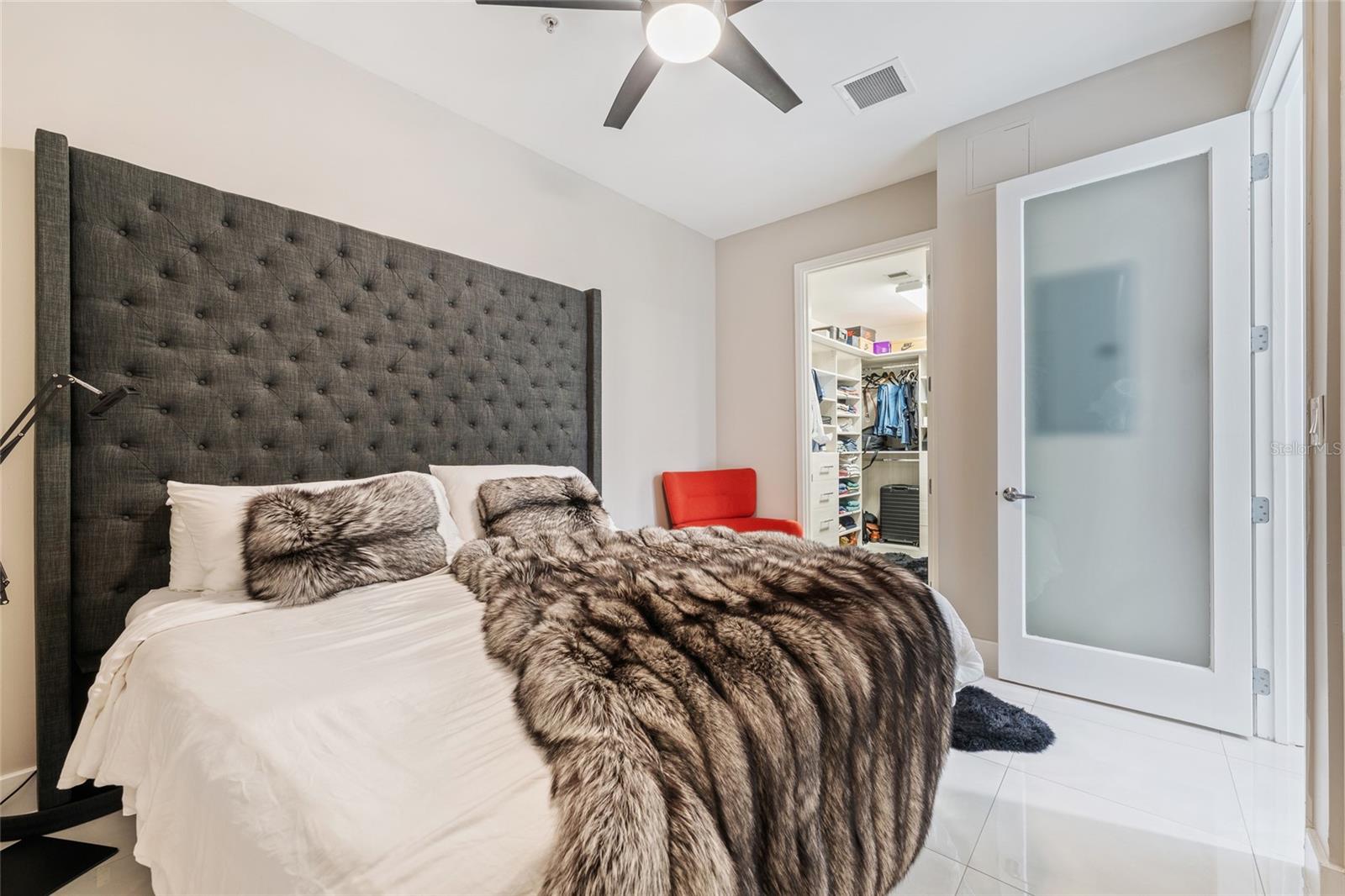 Image 4 of 16 For 150 Robinson Street 601