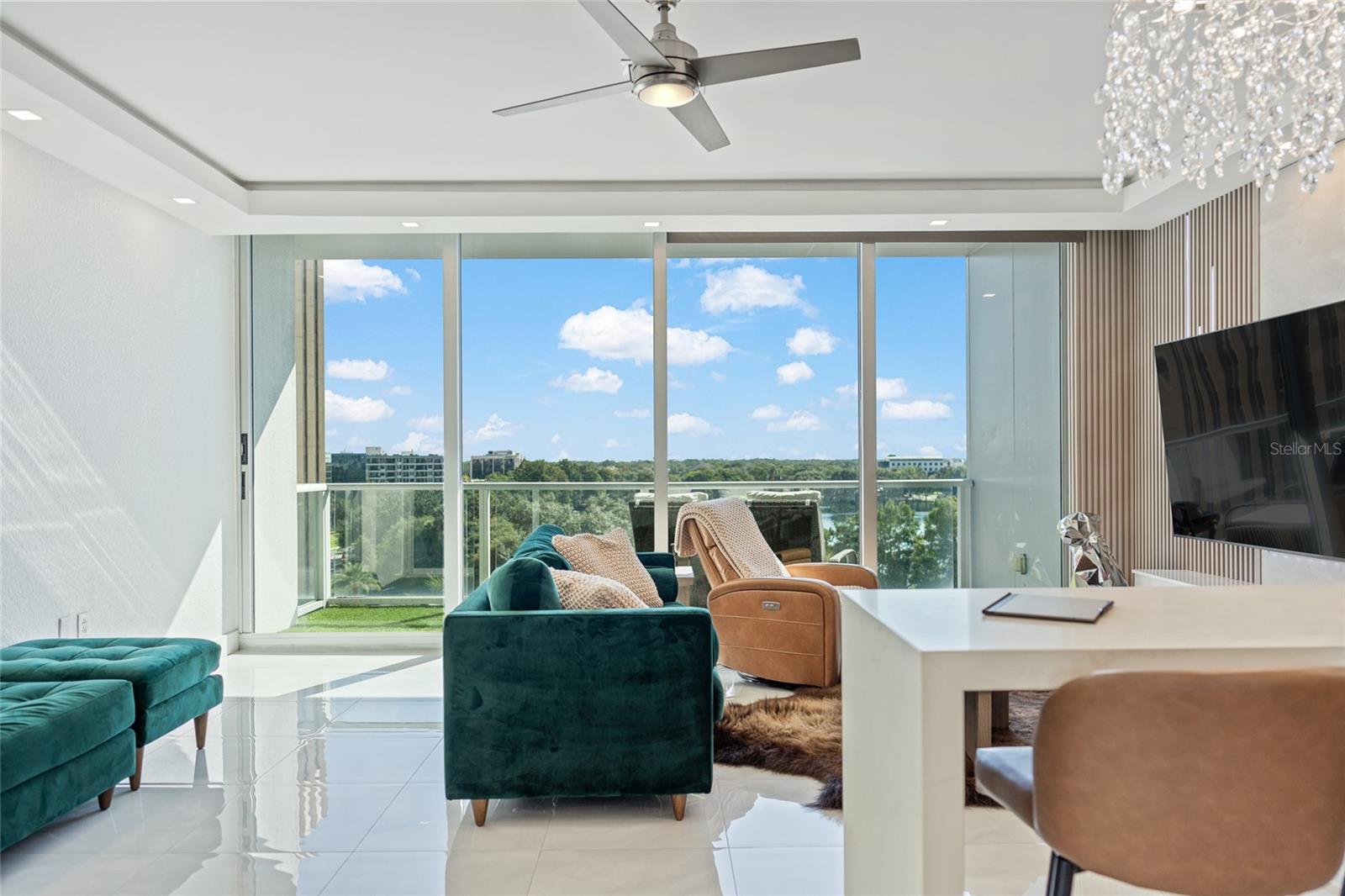 Image 8 of 16 For 150 Robinson Street 601