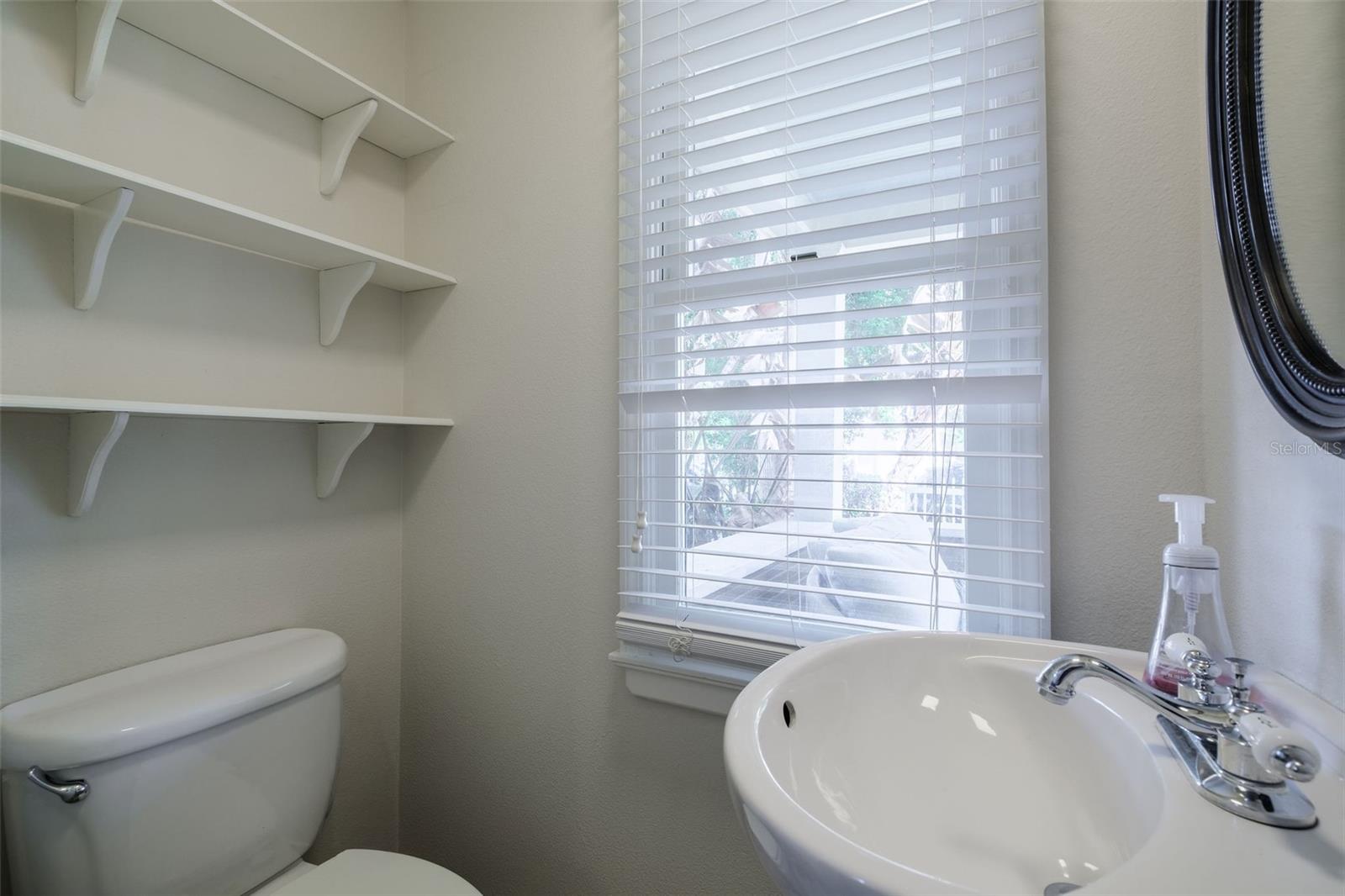 Image 32 of 39 For 122 Hyer Avenue