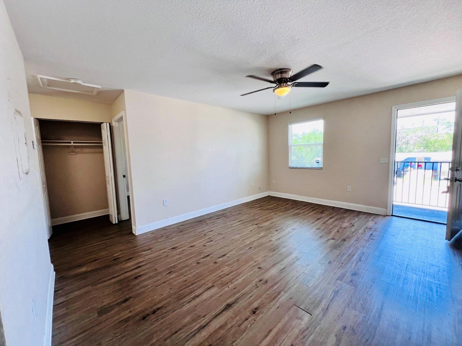 Image 6 of 16 For 4170 Barna Avenue D