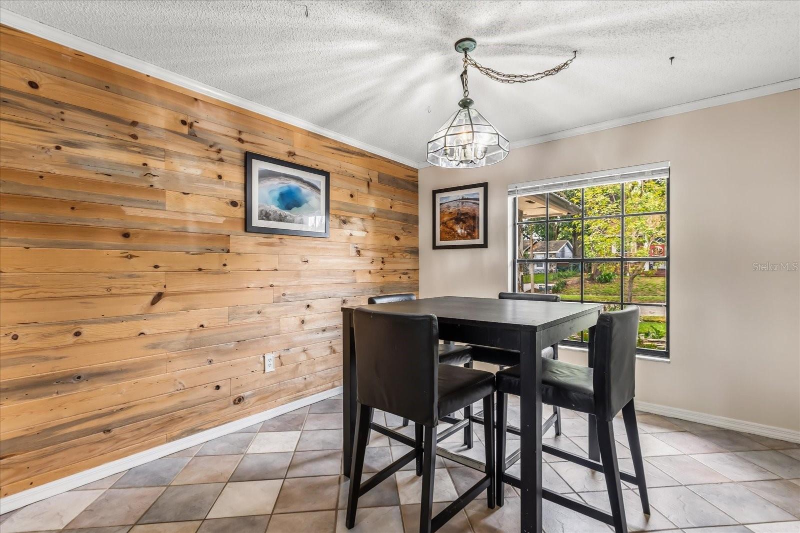 Image 10 of 38 For 817 Harbour Court