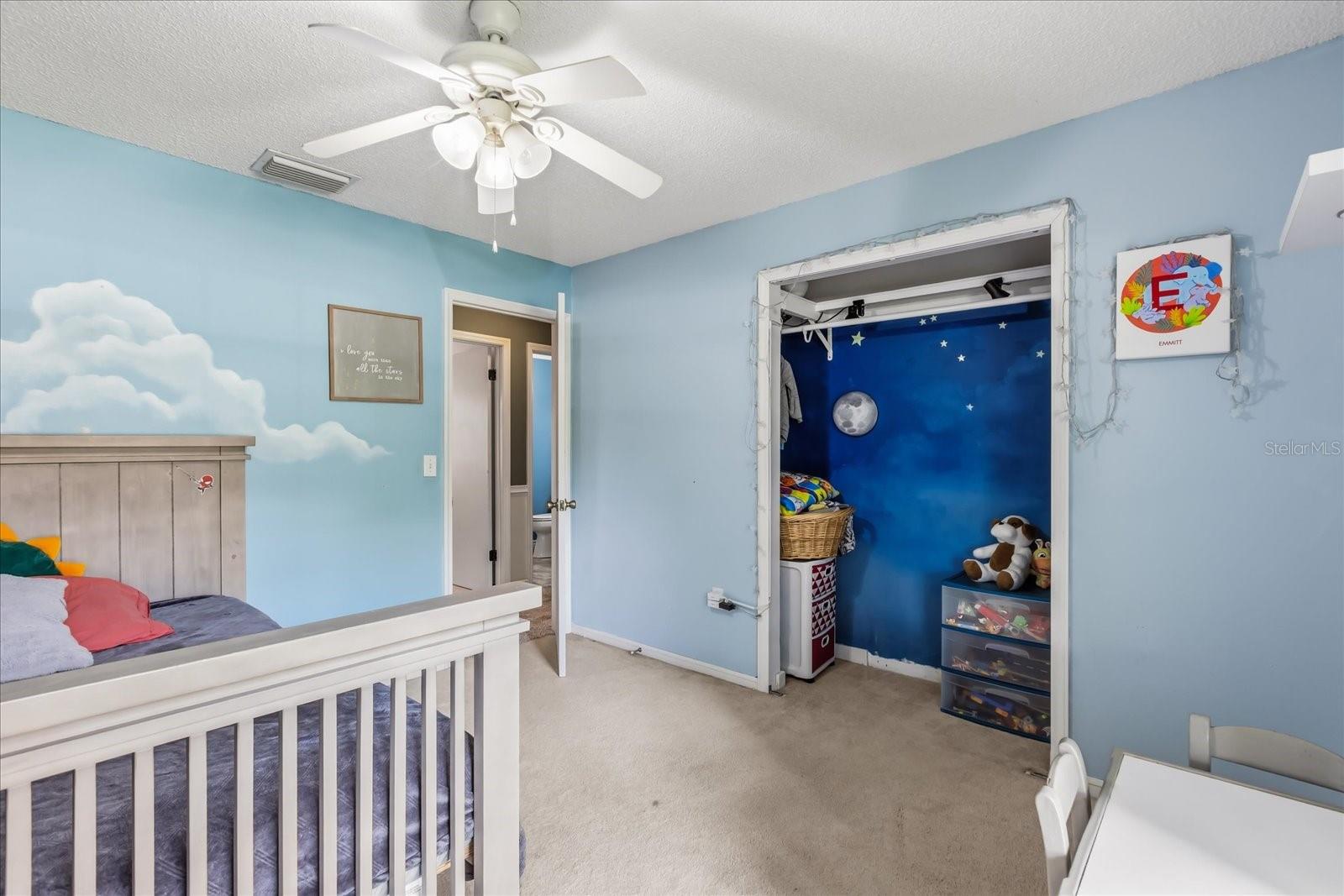 Image 22 of 38 For 817 Harbour Court