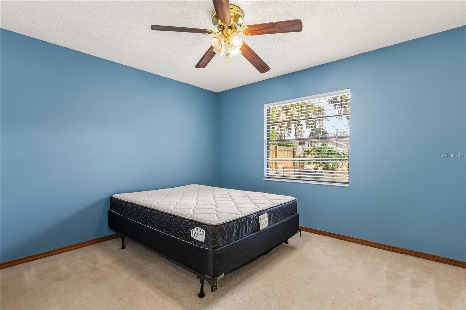 Image 23 of 38 For 817 Harbour Court