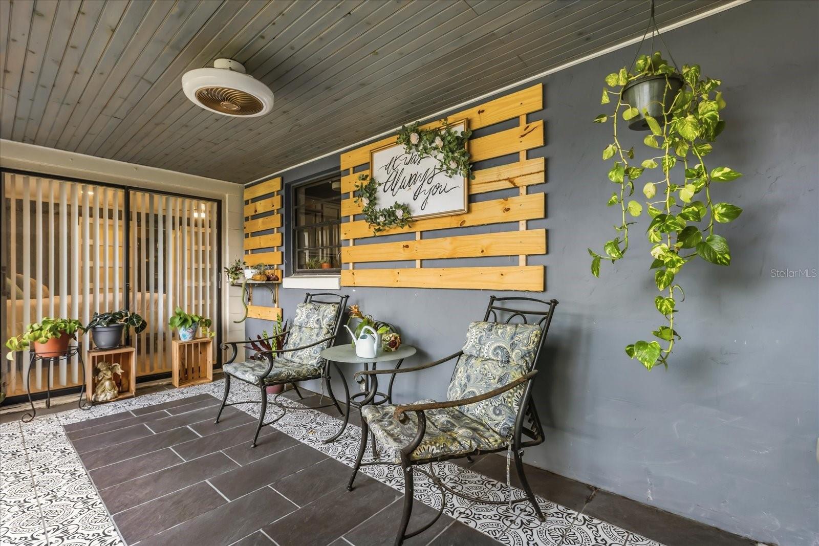 Image 28 of 38 For 817 Harbour Court