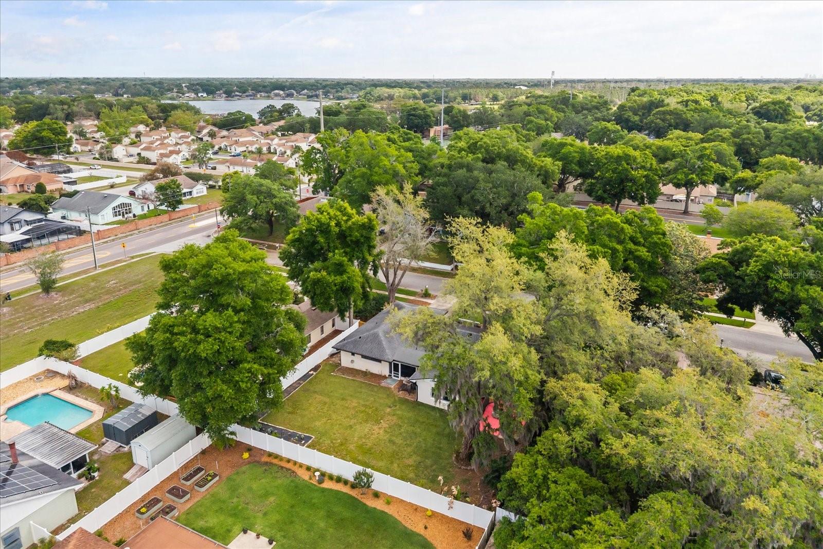 Image 37 of 38 For 817 Harbour Court