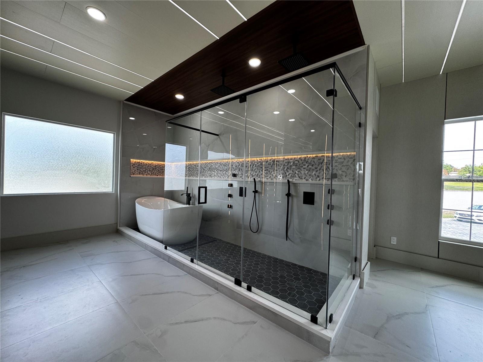 Image 22 of 41 For 10843 Lakeshore Drive