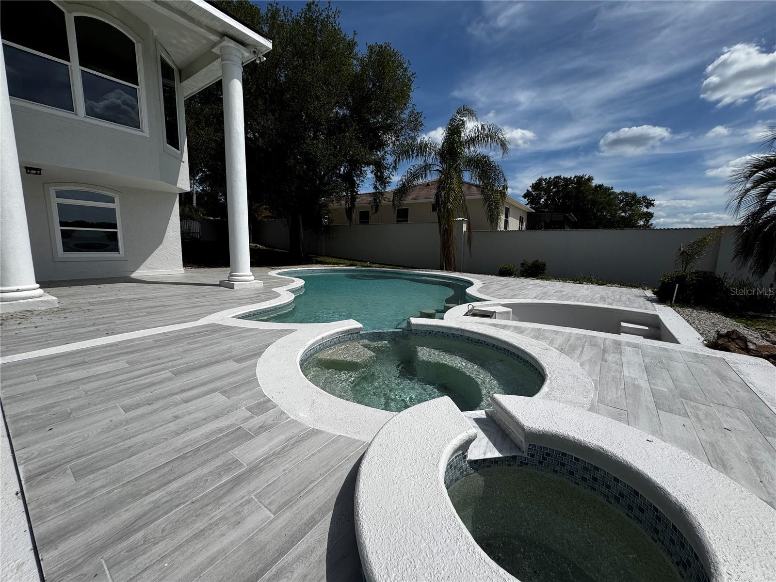 Image 35 of 41 For 10843 Lakeshore Drive