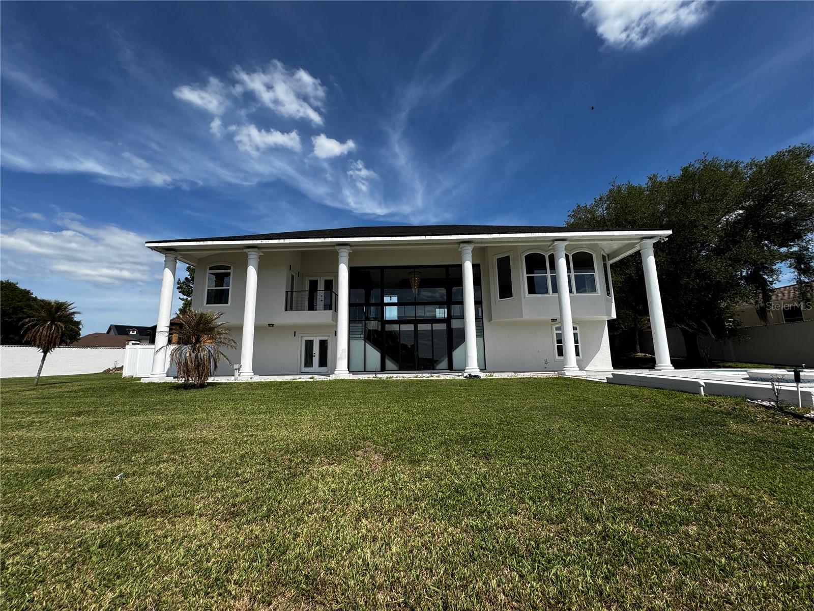 Image 37 of 41 For 10843 Lakeshore Drive