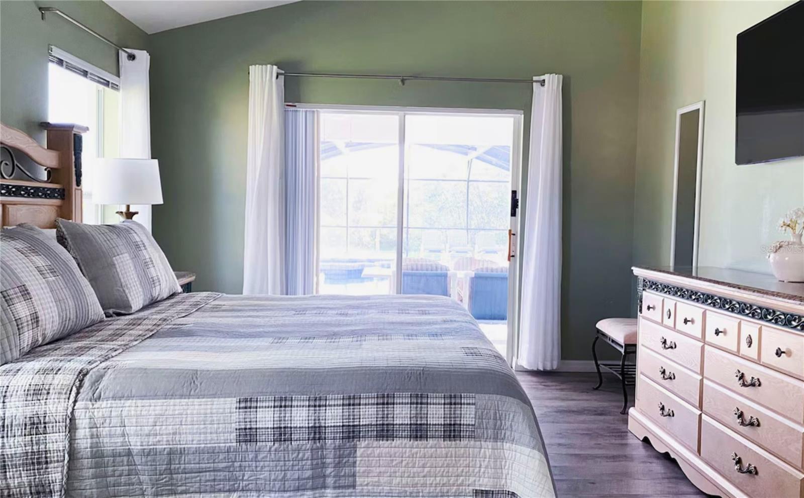 Image 15 of 47 For 3433 Swallow Hill Street