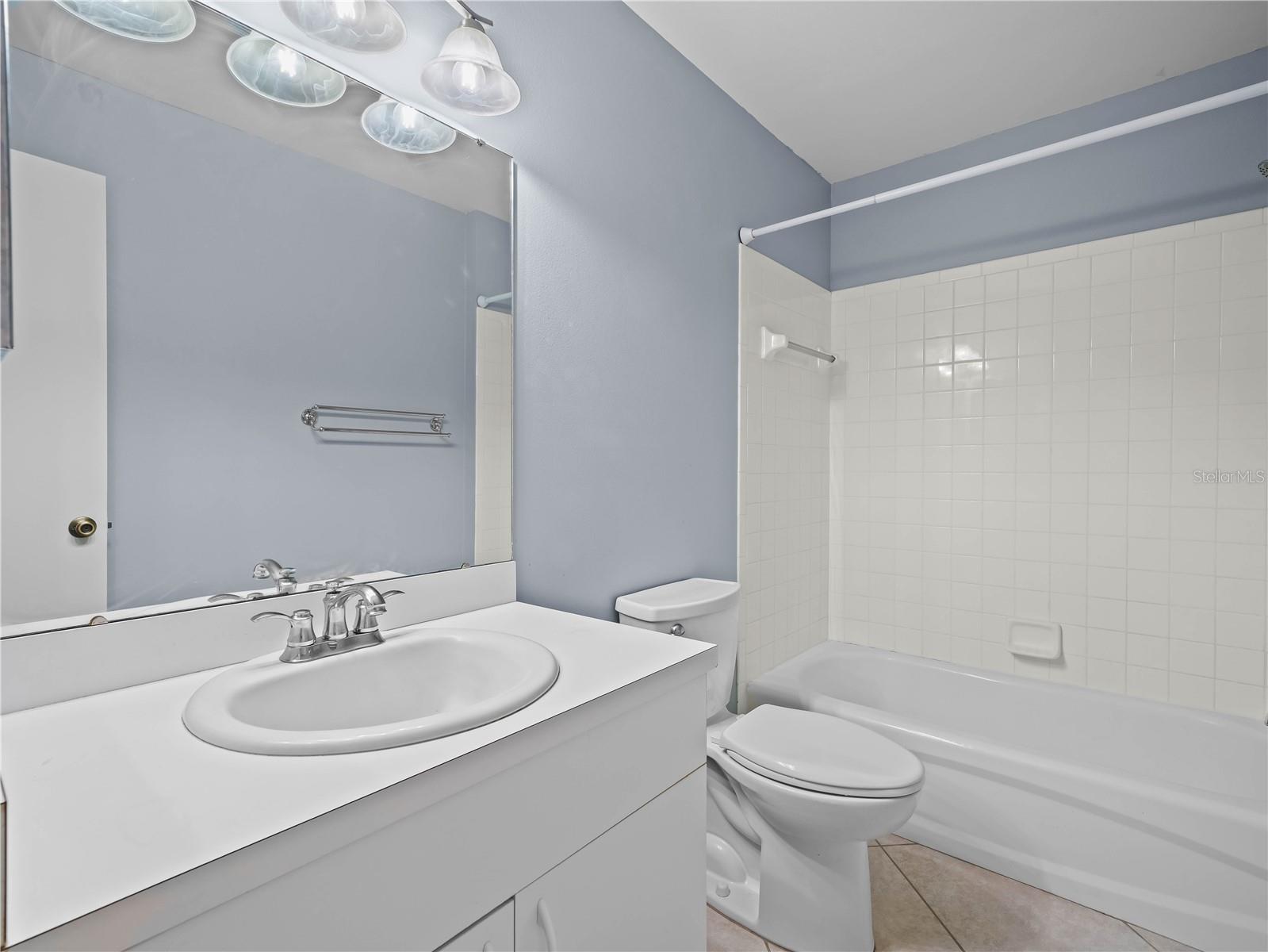 Image 20 of 40 For 525 Winter Terr Road 525