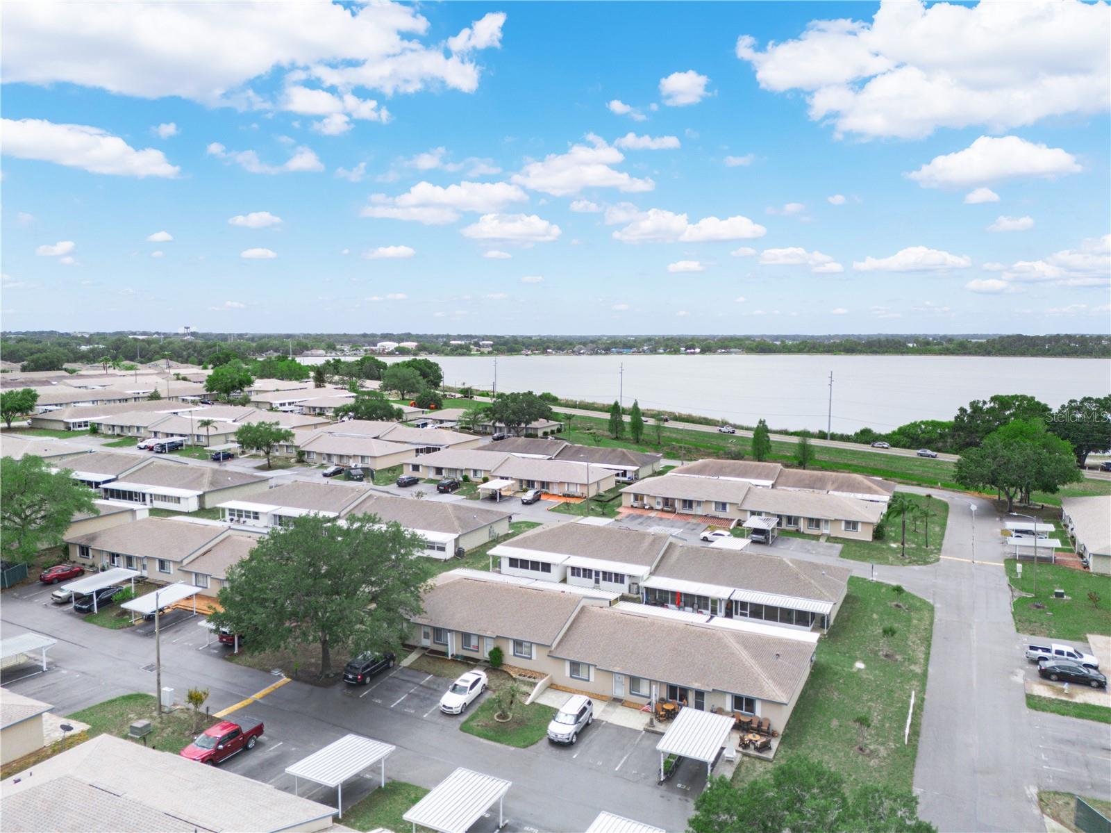 Image 24 of 40 For 525 Winter Terr Road 525