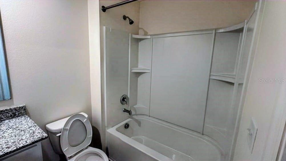 Image 15 of 34 For 612 Linnet Ct