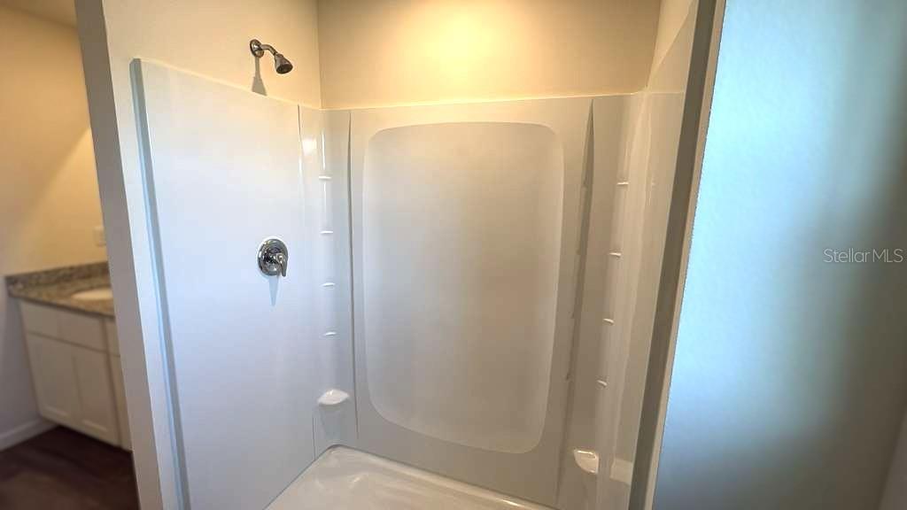 Image 20 of 34 For 612 Linnet Ct