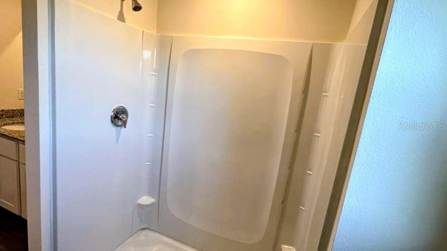 Image 21 of 34 For 612 Linnet Ct