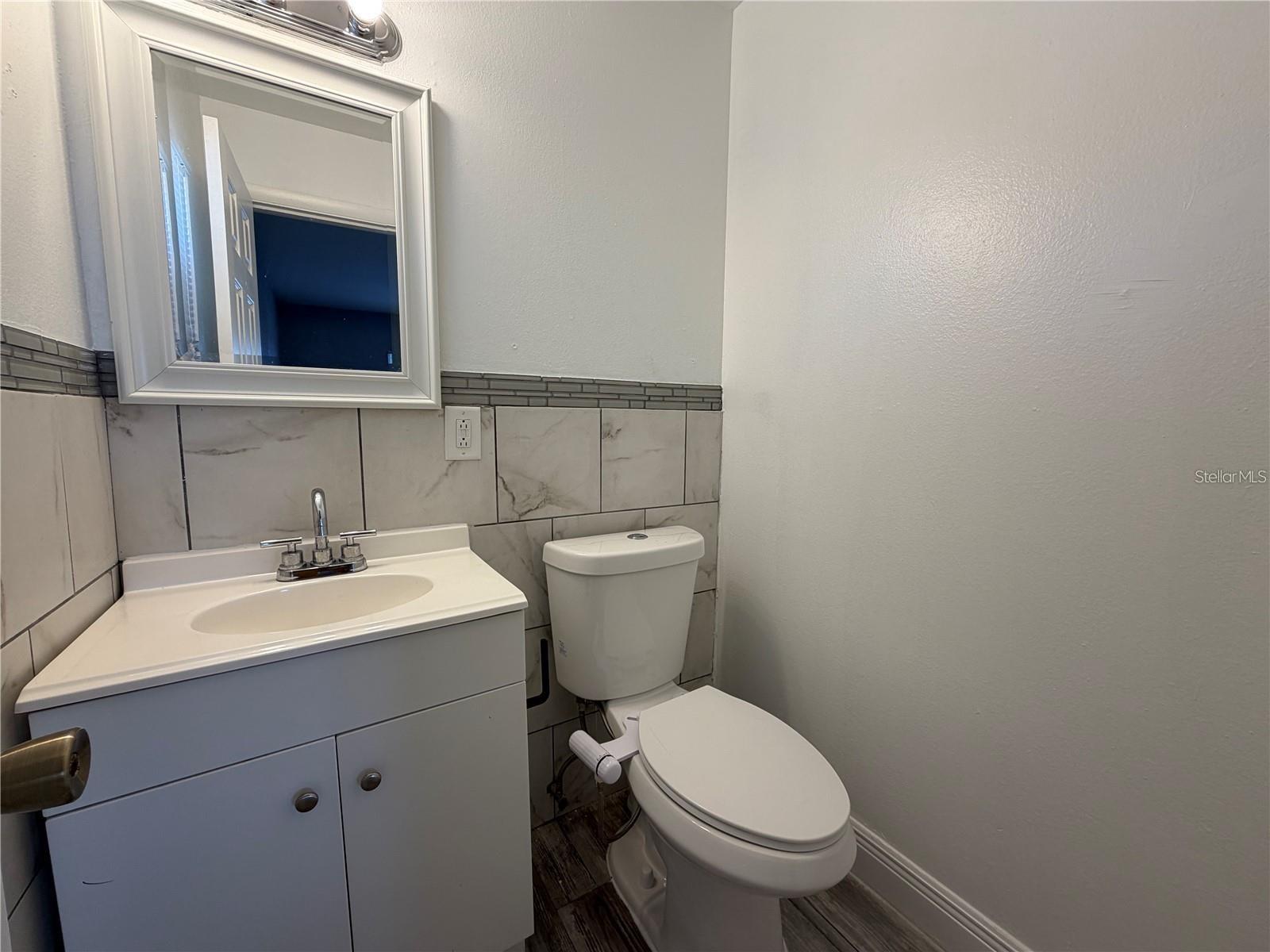 Image 5 of 12 For 922 Martin Luther King Boulevard Ne