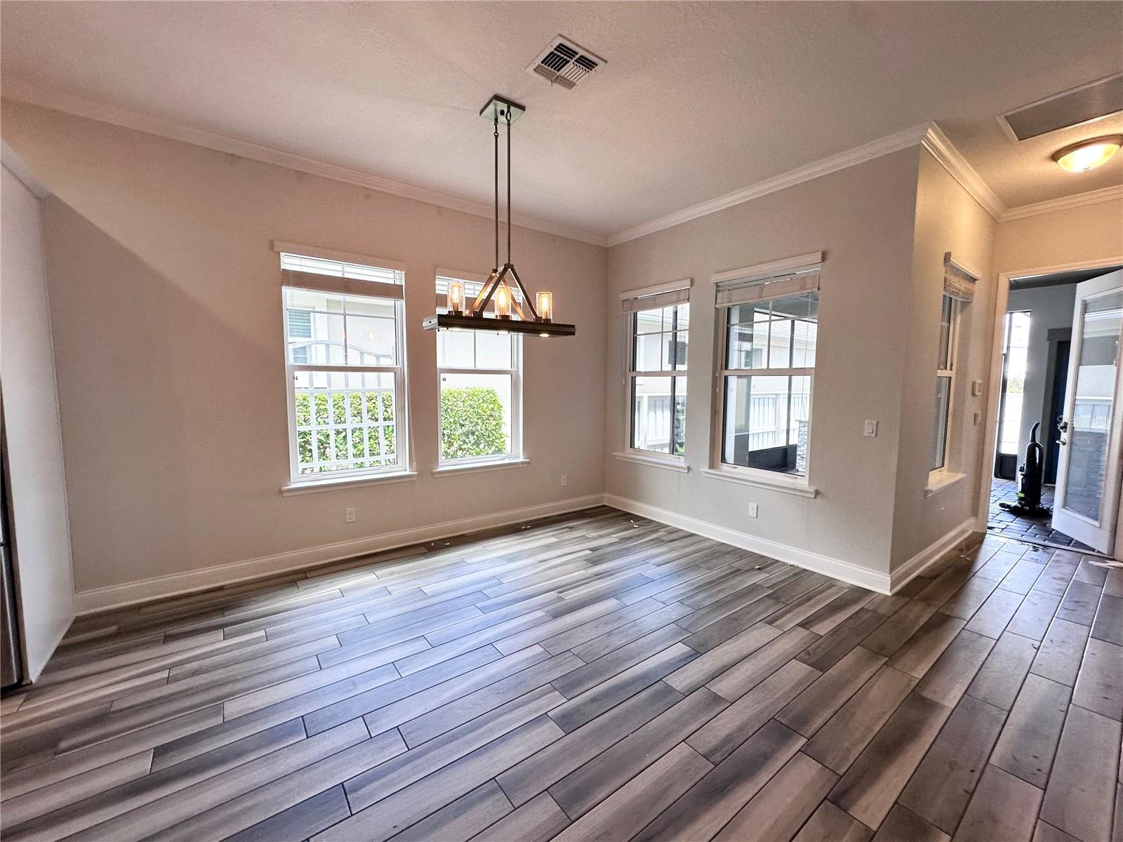 Image 11 of 50 For 9319 Richet Place