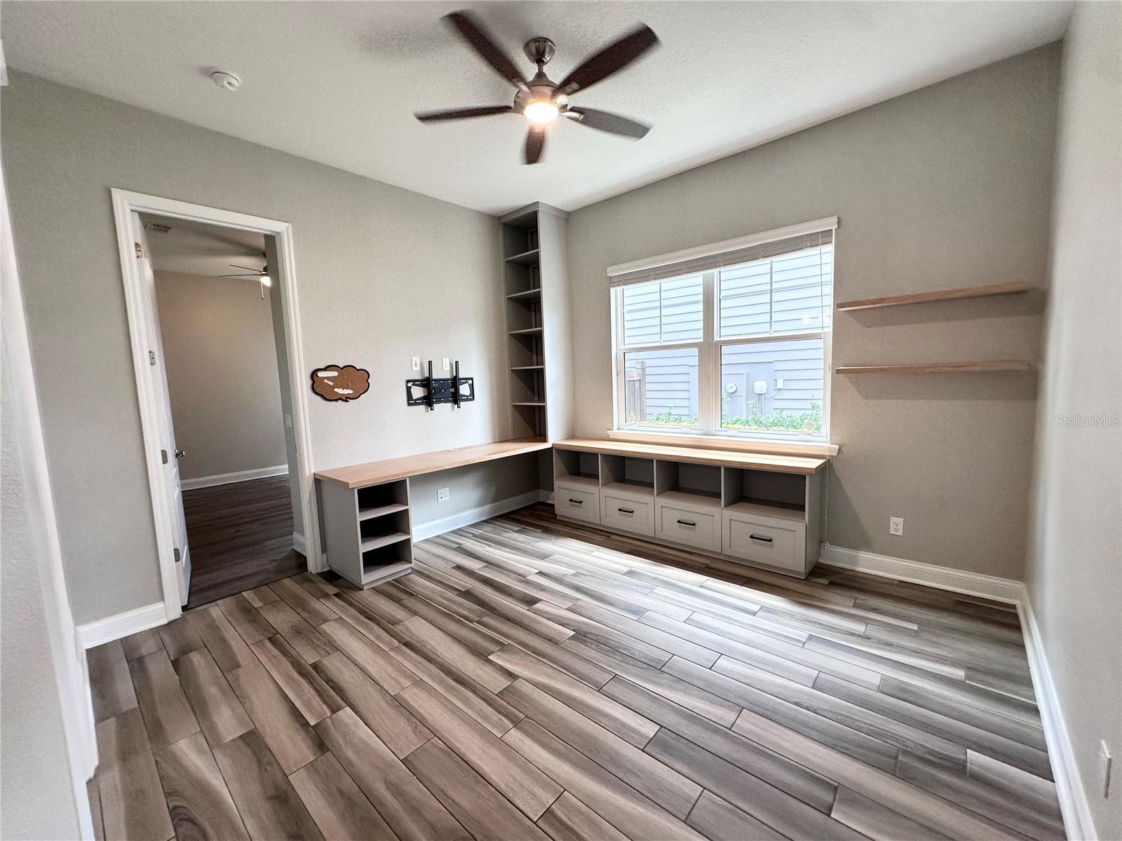 Image 12 of 50 For 9319 Richet Place