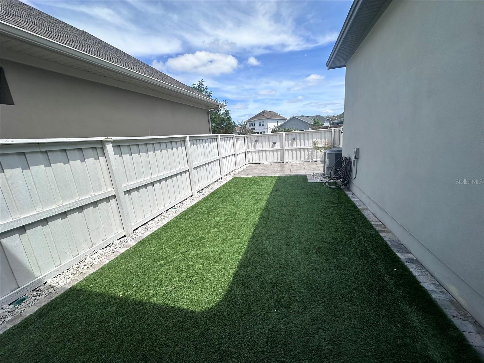 Image 27 of 50 For 9319 Richet Place