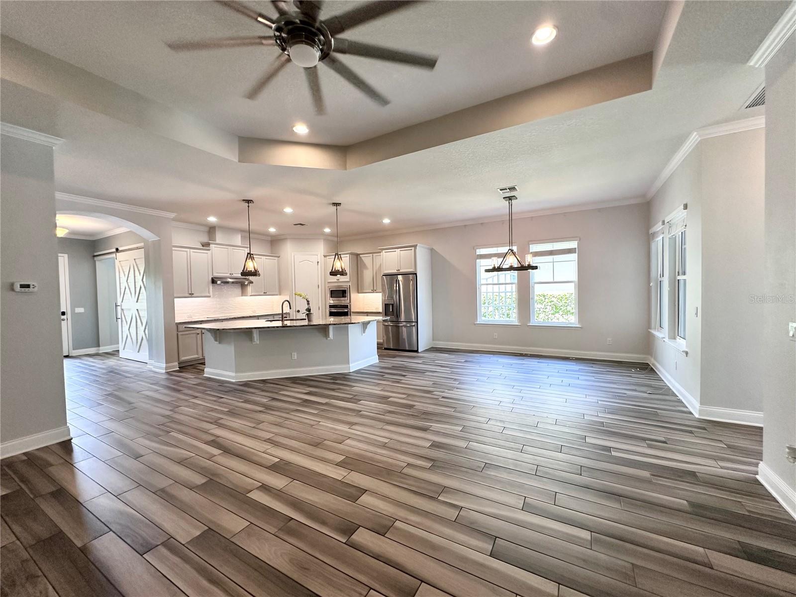 Image 4 of 50 For 9319 Richet Place