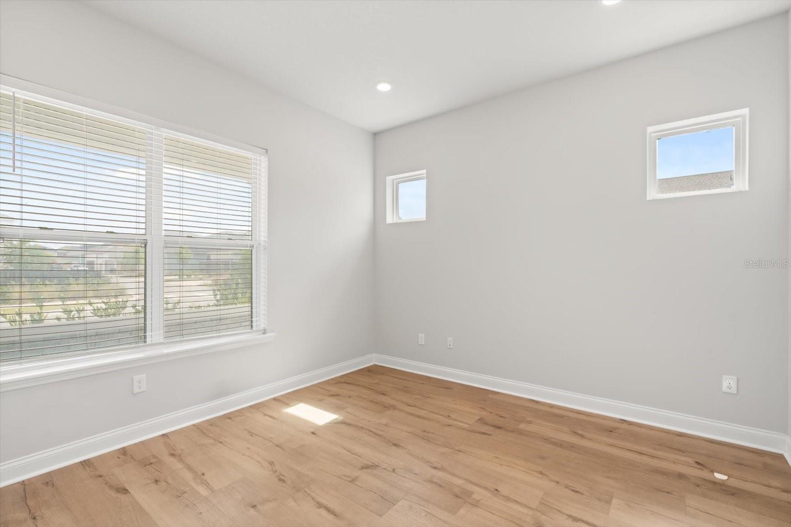 Image 16 of 31 For 6452 Quest Street