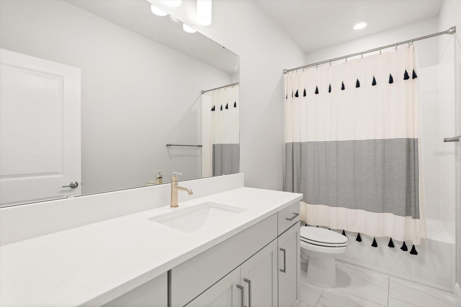 Image 23 of 31 For 6452 Quest Street