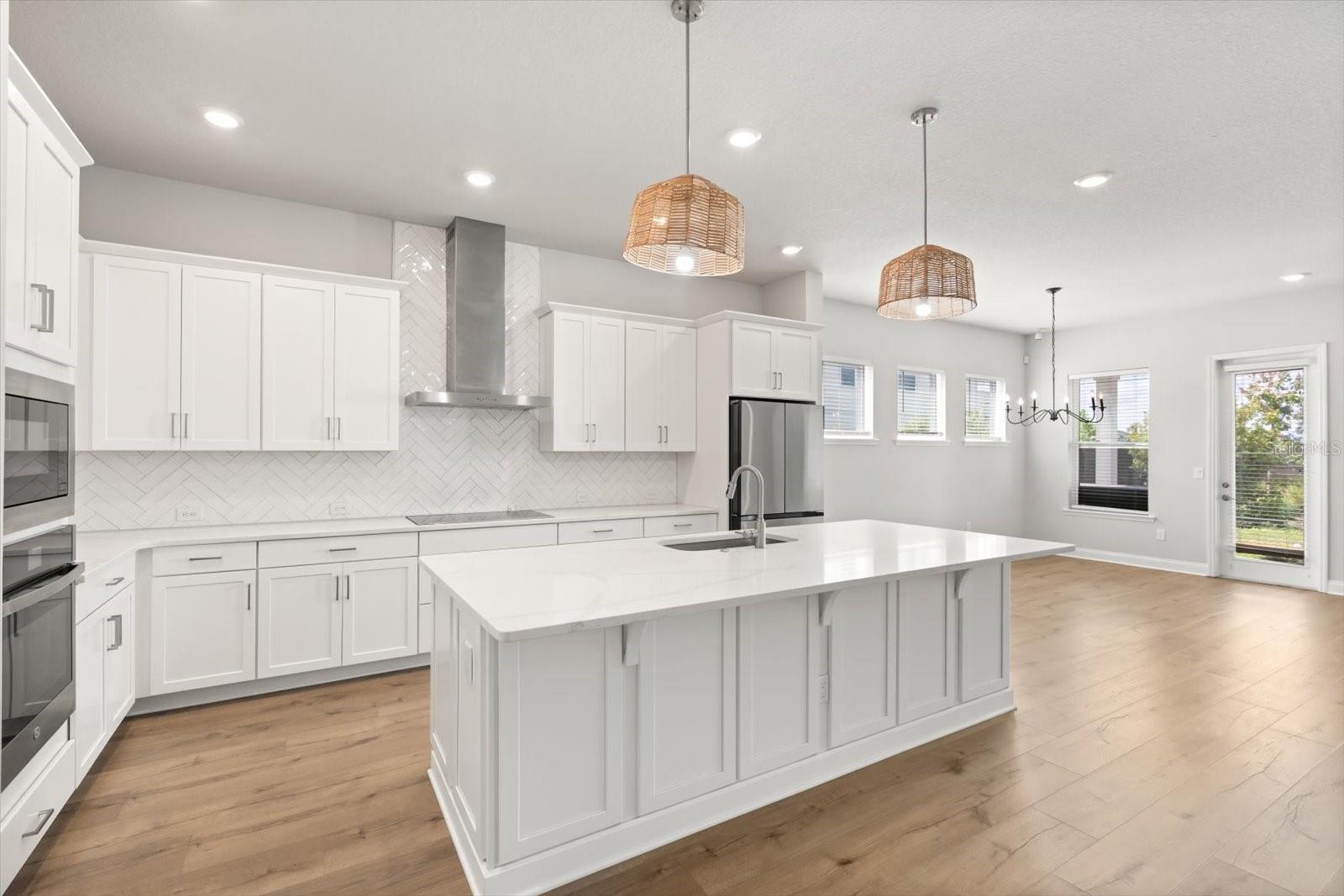 Image 4 of 31 For 6452 Quest Street