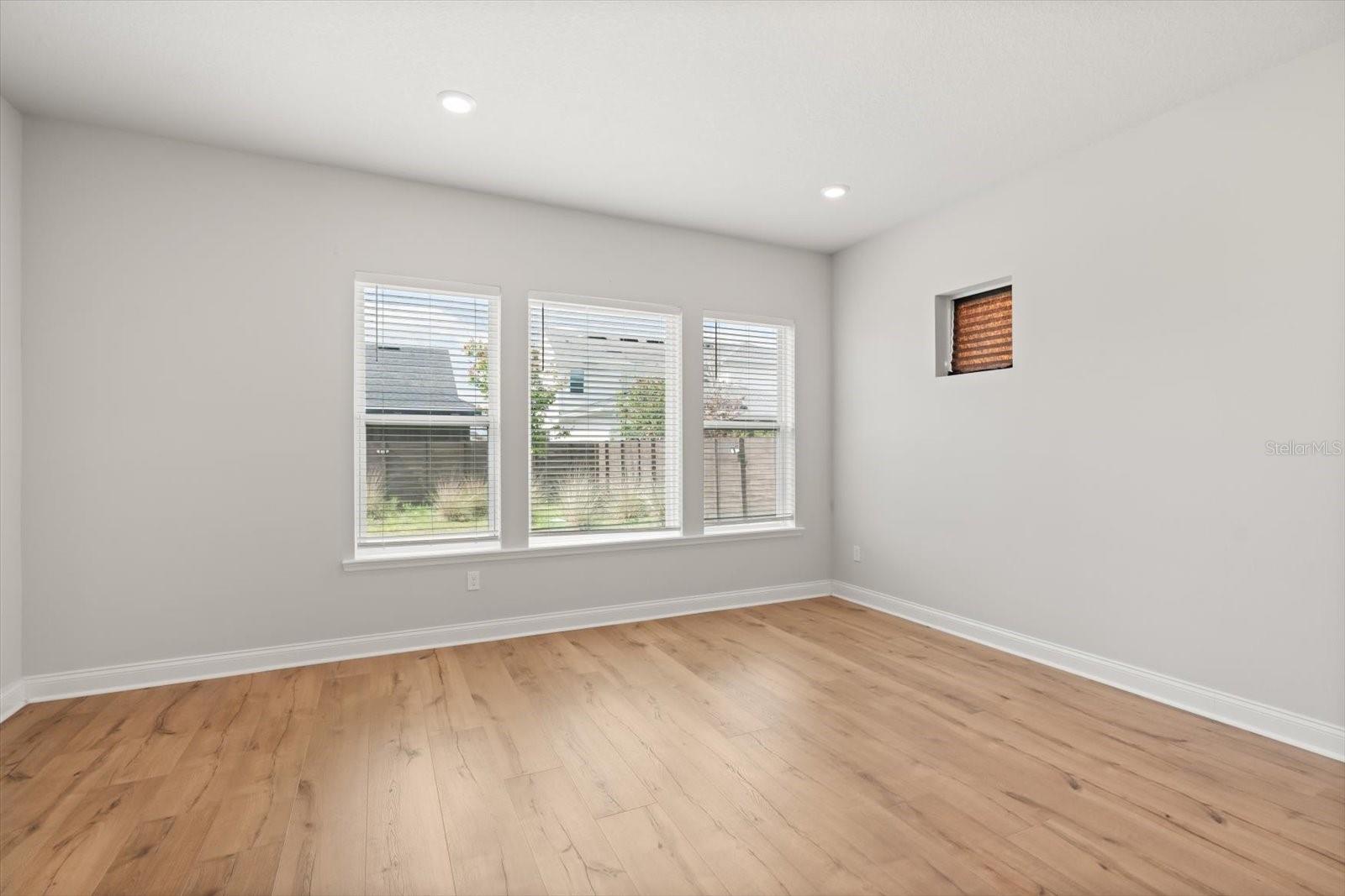 Image 8 of 31 For 6452 Quest Street