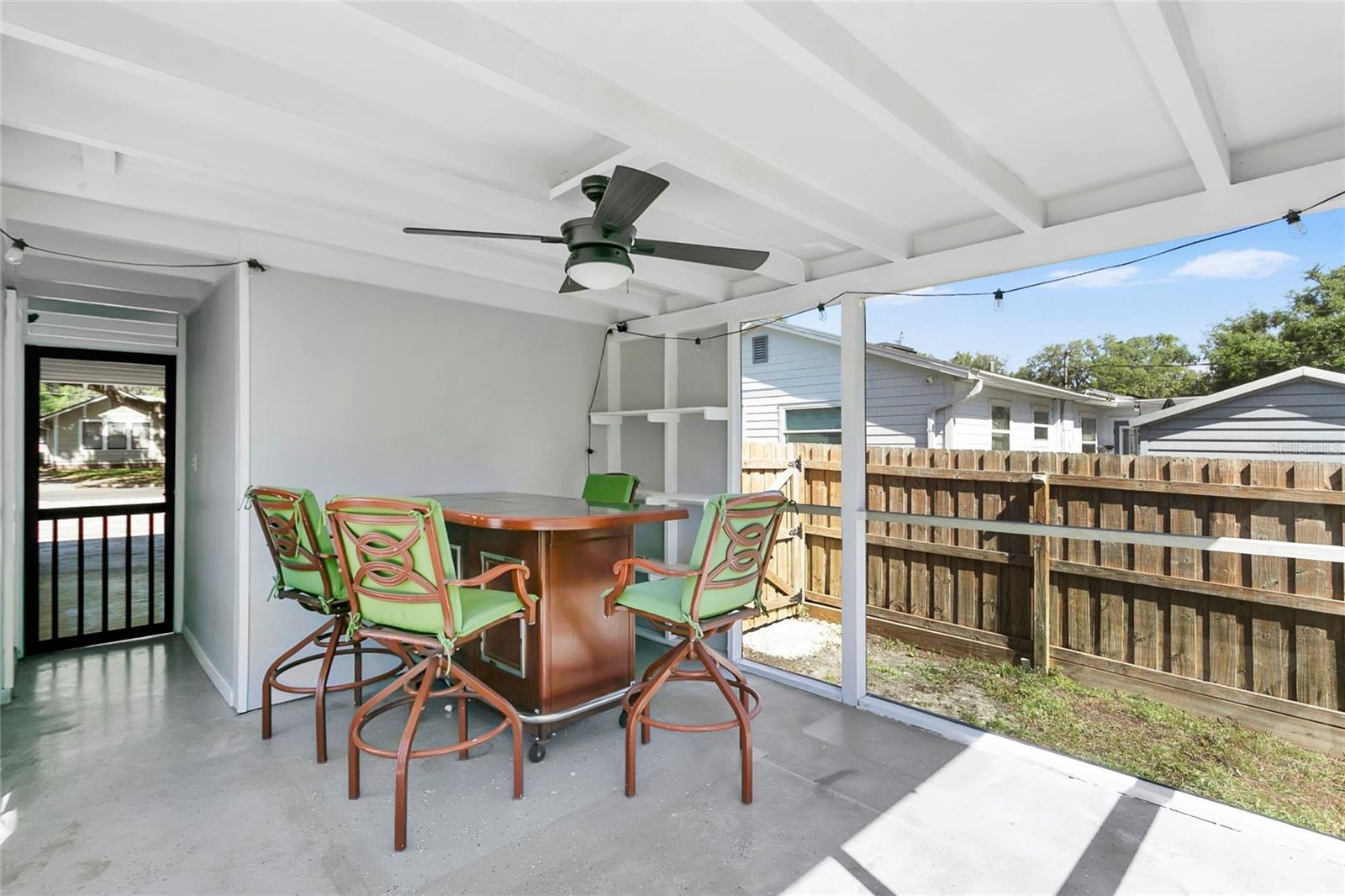 Image 16 of 33 For 2105 Palmetto Avenue