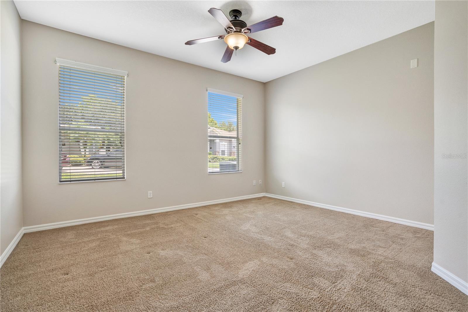 Image 15 of 31 For 456 Silverdale Avenue