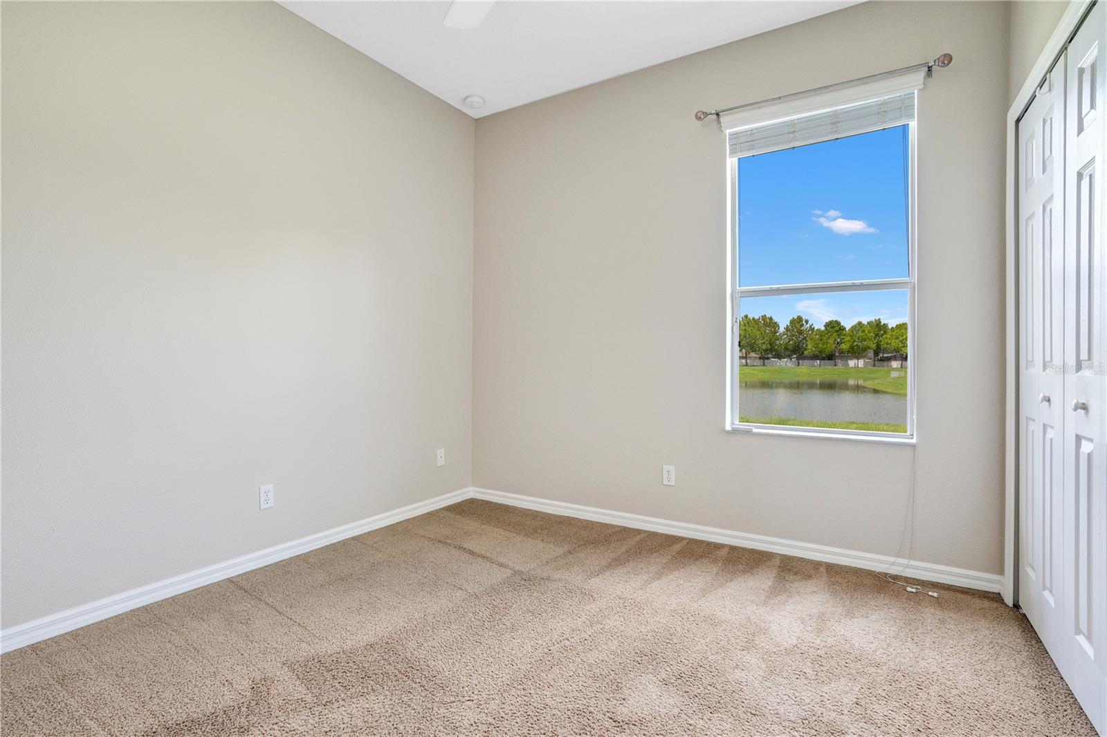 Image 21 of 31 For 456 Silverdale Avenue