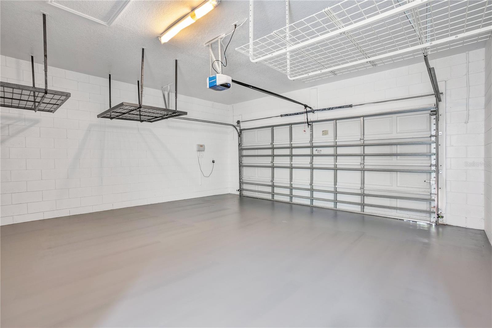 Image 25 of 31 For 456 Silverdale Avenue