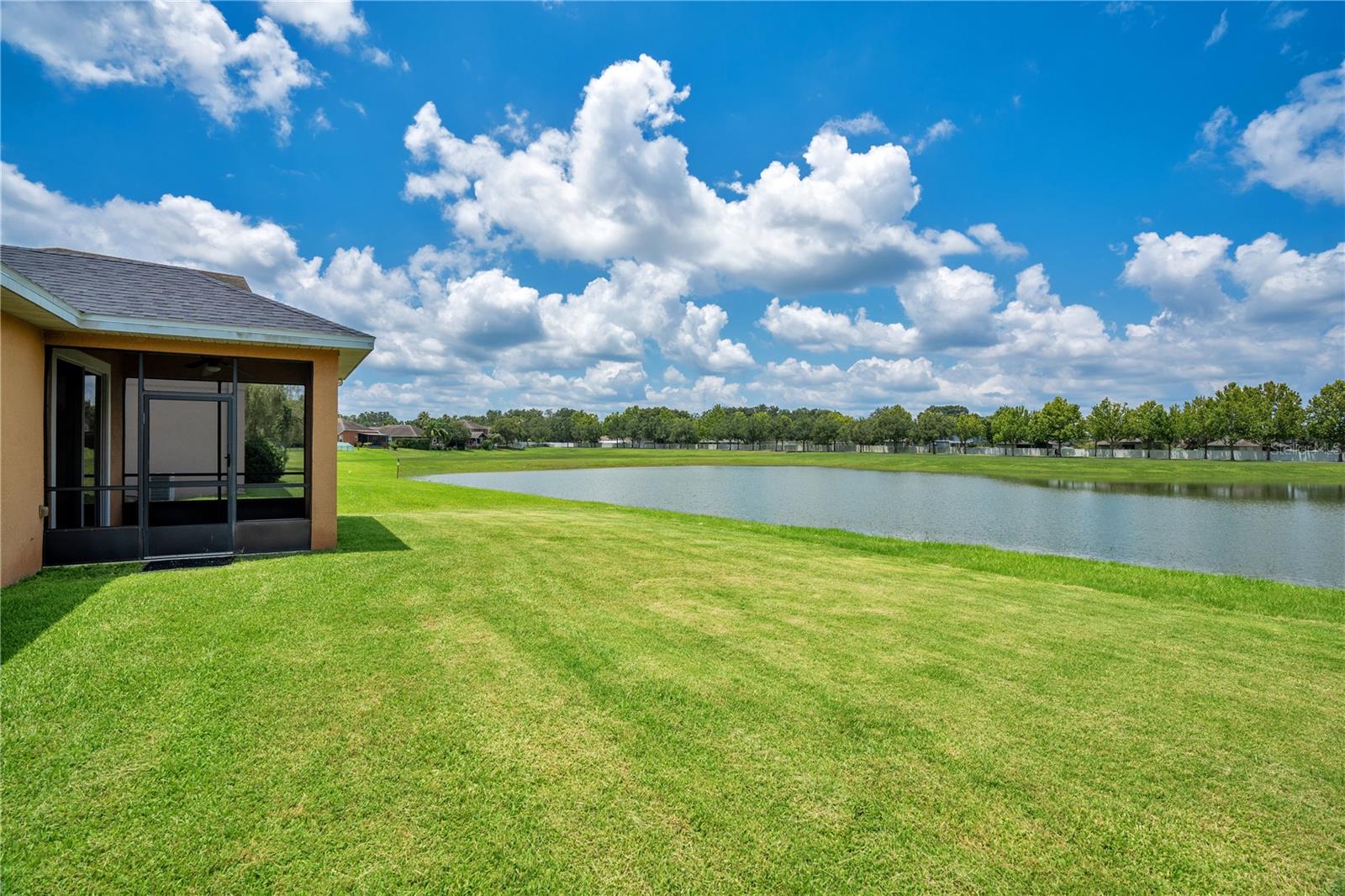 Image 27 of 31 For 456 Silverdale Avenue